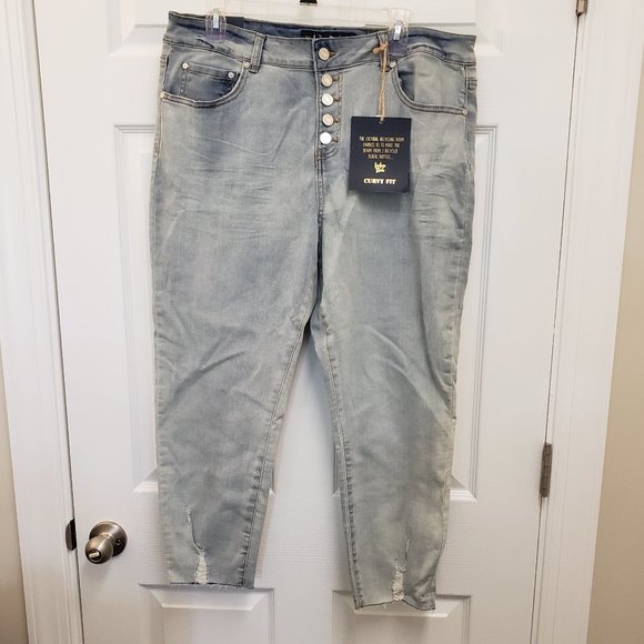 Indigo Rein Denim - Indigo Rein, NWT, curvy high rise crop, button down distressed jeans SZ17 W32